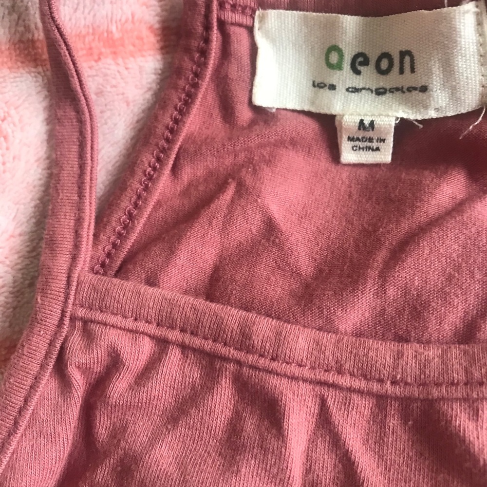 Halter crop top - Picture 2 of 3